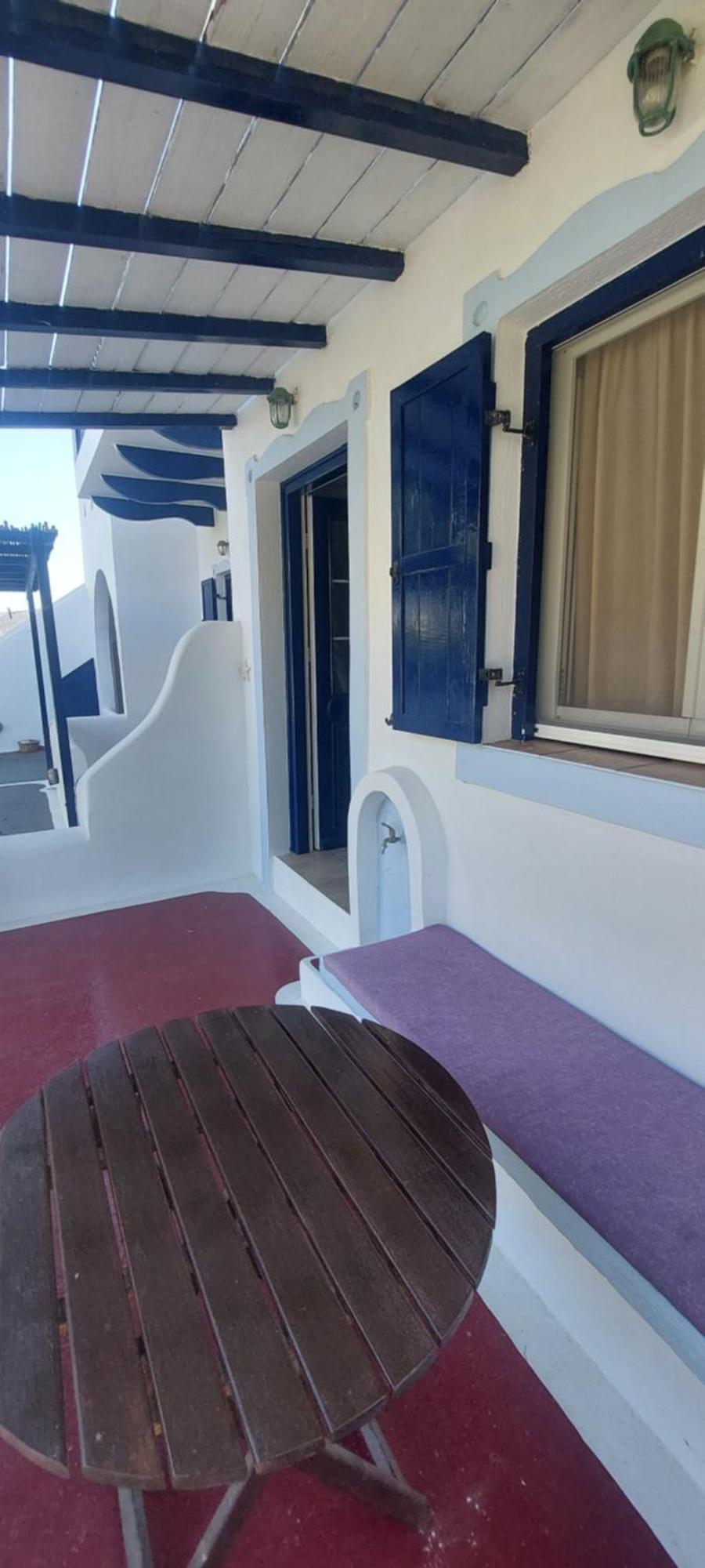 Ο Μπαξεσ Appartement Livadi  Buitenkant foto